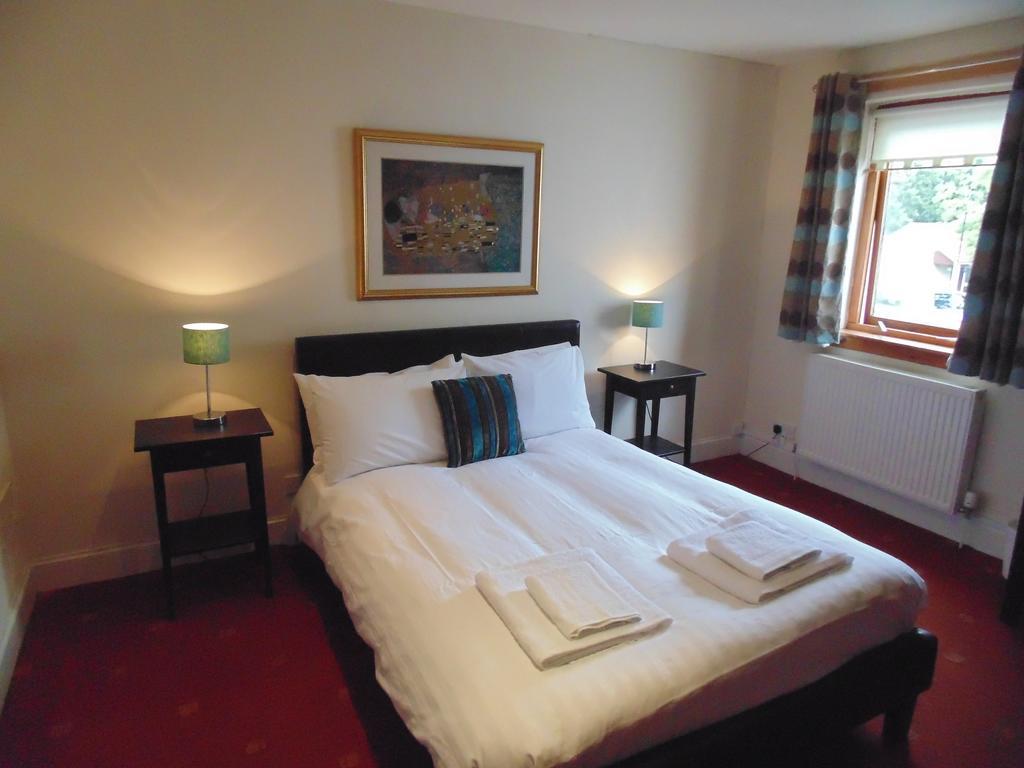 Cedar Inn エディンバラ エクステリア 写真