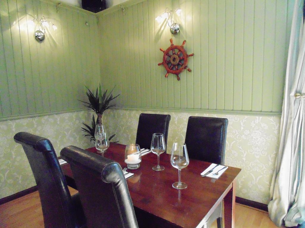 Cedar Inn エディンバラ エクステリア 写真